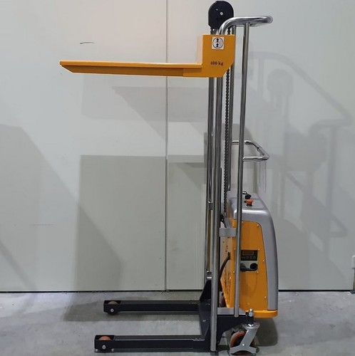 Elektro hochhubwagen - 0,4t,